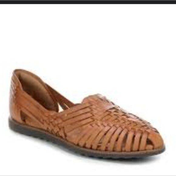 NIB ST JOHNS BAY Lily Sand Leather Huachuca Sandals - Picture 2 of 6